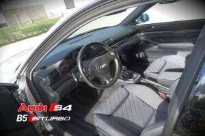 Image 27/50 of Audi S4 Avant (2001)
