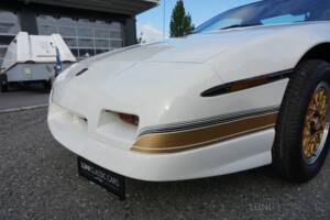 Afbeelding 17/70 van Pontiac Fiero GT (1988)