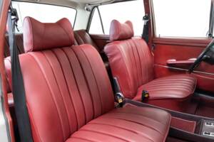 Image 20/27 of Mercedes-Benz 280 SEL 4,5 (1972)