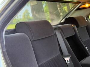 Immagine 11/14 di BMW 750i (1997)