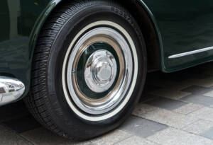 Bild 16/33 von Bentley S1 DHC Park Ward (1956)
