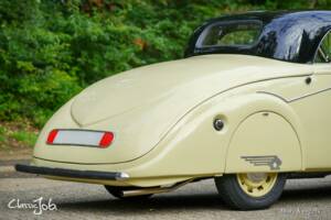 Image 44/47 of Peugeot 402 Eclipse (1935)
