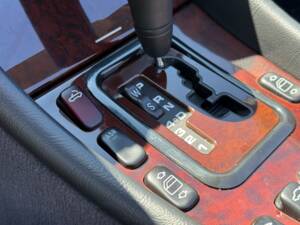 Immagine 9/19 di Mercedes-Benz CLK 230 Kompressor (1999)