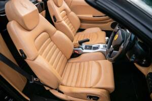 Image 32/41 of Ferrari 360 Spider (2004)