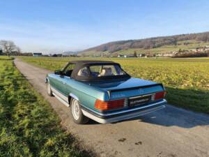Image 7/26 of Mercedes-Benz 500 SL (1981)