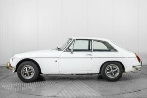 Afbeelding 8/50 van MG MGB GT (1972)