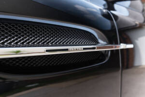 Afbeelding 18/42 van Aston Martin V12 Vanquish S Ultimate Edition (2007)