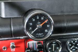 Image 24/50 of Volvo P 123 GT (1968)