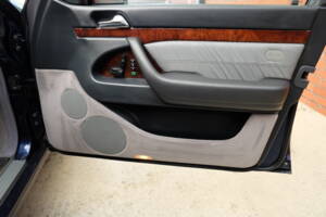 Bild 27/67 von Mercedes-Benz S 500 (1996)