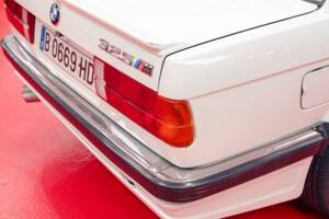 Image 28/38 of BMW 325i (1986)