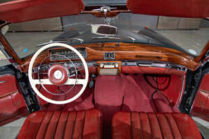Image 10/23 of Mercedes-Benz 220 SE Cabriolet (1960)