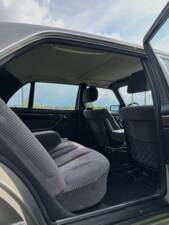 Image 12/18 of Mercedes-Benz 560 SEL (1986)