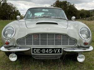 Bild 2/50 von Aston Martin DB 6 Vantage (1966)