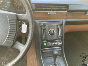 Image 11/31 of Mercedes-Benz 280 S (1975)