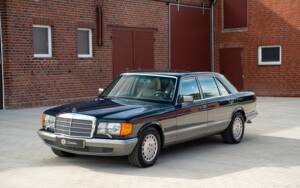 Image 9/72 de Mercedes-Benz 500 SEL (1984)