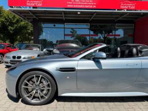 Image 5/43 of Aston Martin V8 Vantage S (2017)