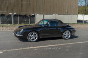 Immagine 9/134 di Porsche 911 Carrera (1995)