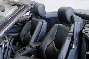 Image 19/46 of Mercedes-Benz SL 320 (1998)