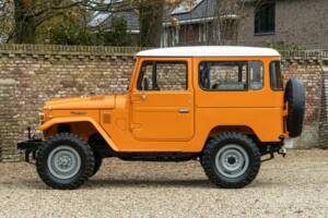 Image 28/50 of Toyota Land Cruiser FJ 40 (1980)