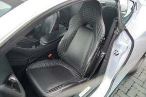 Image 16/50 of Aston Martin Vanquish (2014)