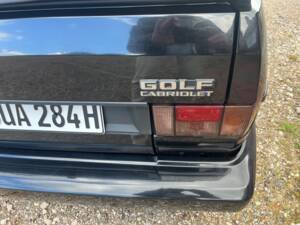 Image 50/78 de Volkswagen Golf Mk I Convertible 1.8 (1989)
