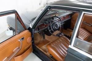 Image 6/26 of Mercedes-Benz 280 SE 4,5 (1972)
