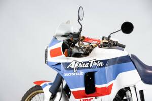 Bild 25/50 von Honda DUMMY (1989)