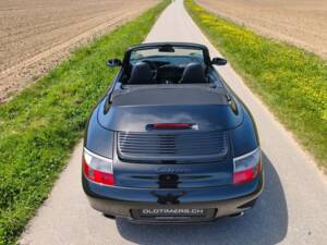 Bild 24/26 von Porsche 911 Carrera (2000)