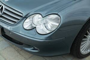 Image 26/50 of Mercedes-Benz SL 500 (2001)