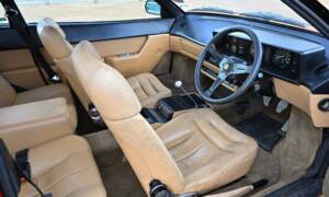 Image 4/50 of Ferrari Mondial 8 (1981)