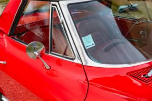 Image 25/64 of Chevrolet Corvette Sting Ray Convertible (1964)