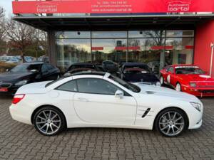 Bild 6/22 von Mercedes-Benz SL 350 (2013)