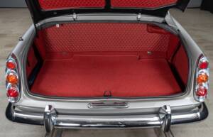 Image 28/29 of Ferrari 250 GTE (1961)