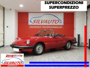Image 1/15 de Alfa Romeo 1.6 Spider (1989)