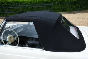 Image 9/50 de Mercedes-Benz 280 SL (1971)