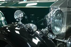 Image 28/30 of Rolls-Royce Phantom III (1938)