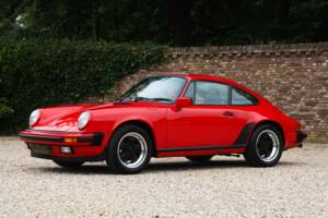 Image 16/50 of Porsche 911 Carrera 3.2 (1988)