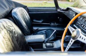 Image 45/50 de Jaguar E-Type (1969)