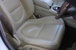 Imagen 57/77 de Jaguar XJ 8 4.2 (2005)