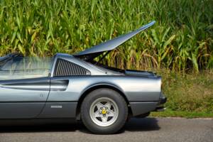 Bild 7/49 von Ferrari 308 GTS Quattrovalvole (1985)