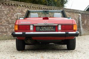 Imagen 6/50 de Mercedes-Benz 560 SL (1986)