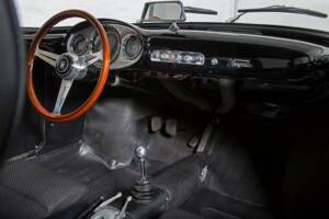Image 21/33 of FIAT 750 Nardi Coupé (1959)