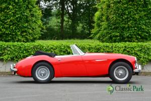 Image 6/50 of Austin-Healey 3000 Mk II (BJ7) (1962)