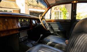 Image 4/50 de Jaguar Mk II 3.8 (1966)