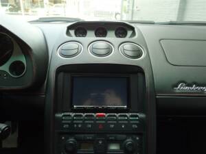 Imagen 59/99 de Lamborghini Gallardo (2007)