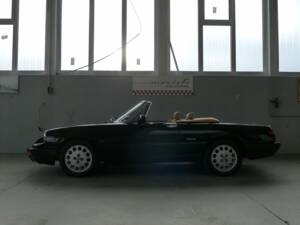 Bild 17/30 von Alfa Romeo 2.0 Spider (1993)