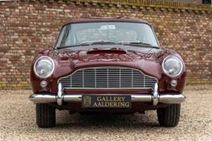 Image 10/50 de Aston Martin DB 5 Vantage (1965)