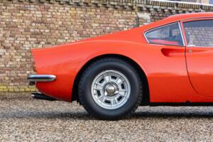 Image 32/50 de Ferrari Dino 246 GT (1970)