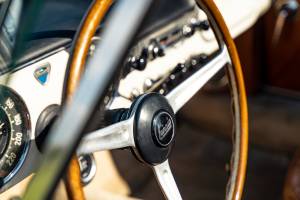 Bild 26/42 von Lancia Flaminia GT 2.8 3C Touring (1966)