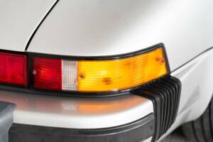 Image 27/50 de Porsche 911 Carrera 2.7 (US) (1974)